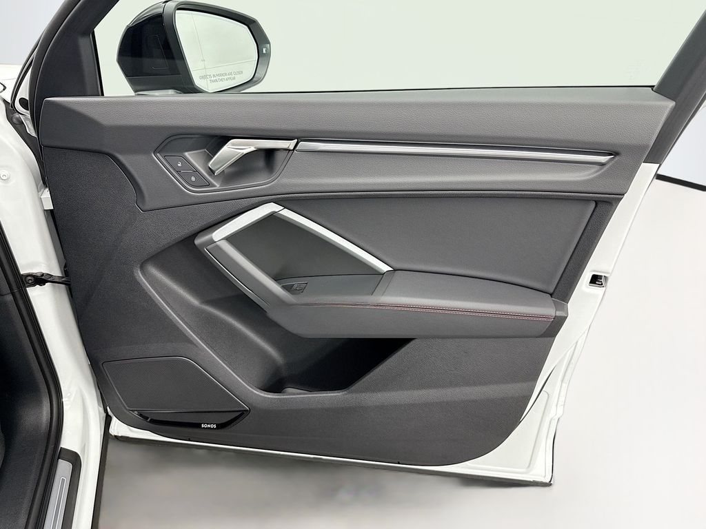 Thumbnail: 2025 Audi Q3 - 25