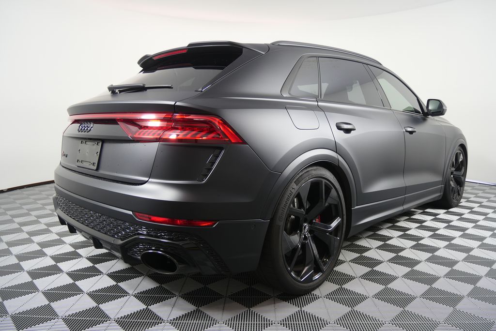 Thumbnail: 2021 Audi RS Q8 - 3