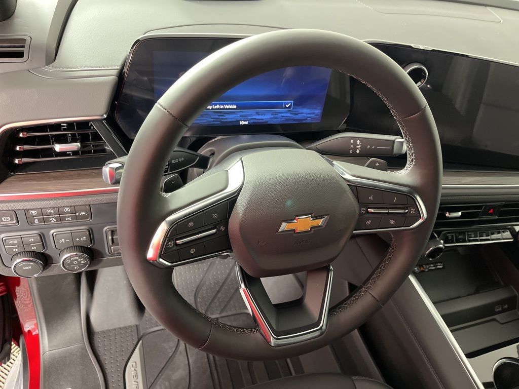 Thumbnail: 2026 Chevrolet Suburban - 28