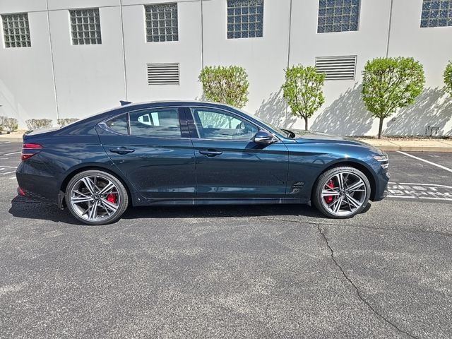 2025 Genesis G70  9
