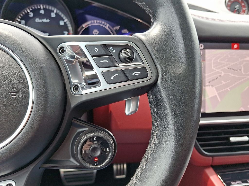 2021 Porsche Cayenne Turbo 26
