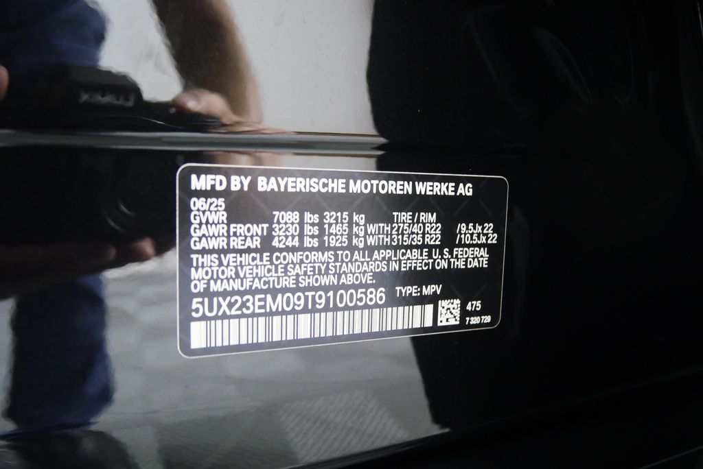 Thumbnail: 2026 BMW X7 - 27