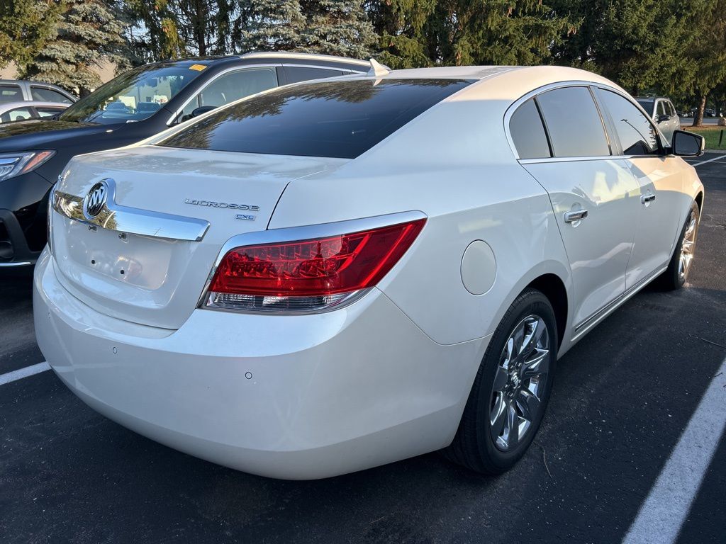Thumbnail: 2010 Buick LaCrosse - 3