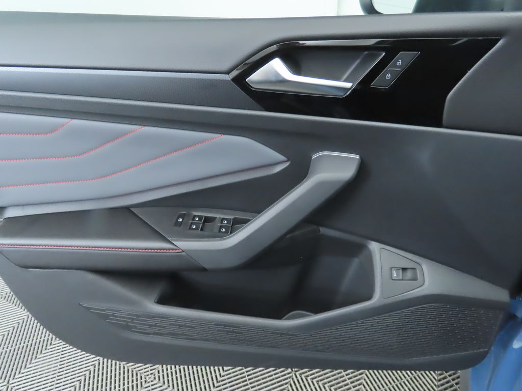 Thumbnail: 2026 Volkswagen Jetta - 24