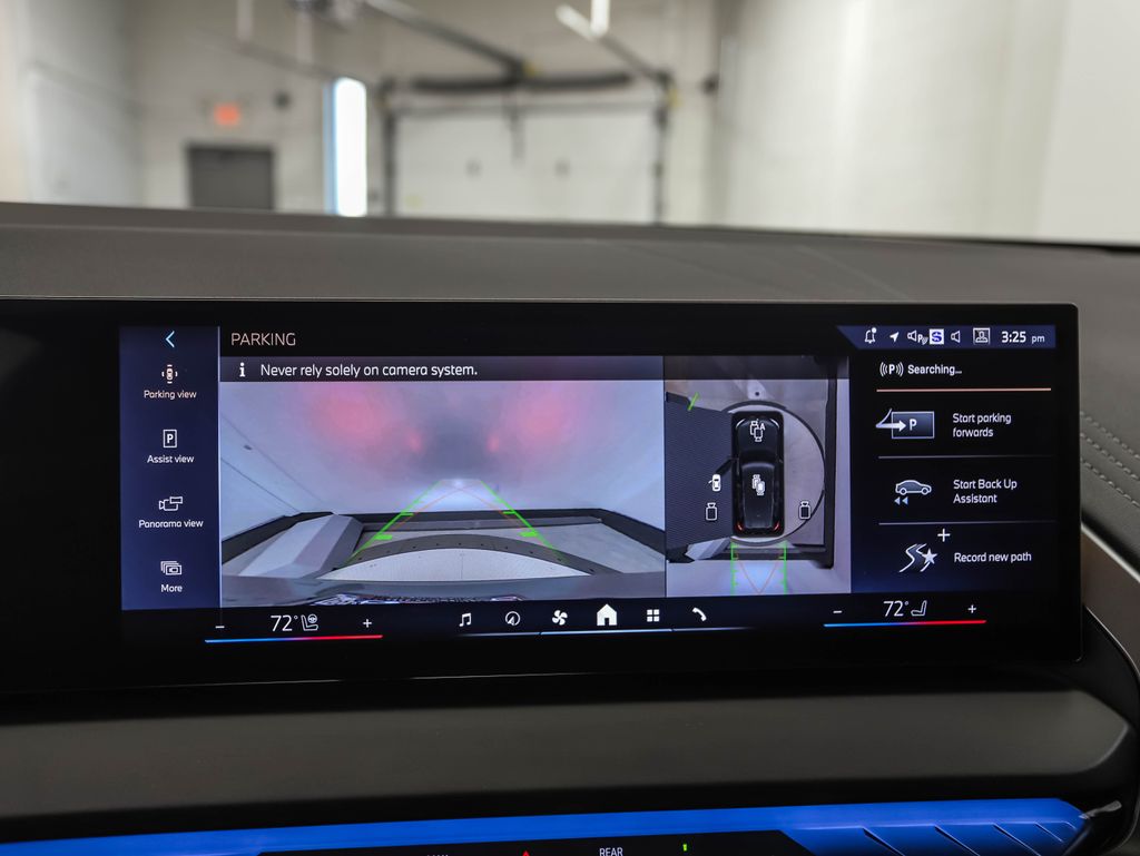 Thumbnail: 2025 BMW X3 - 17