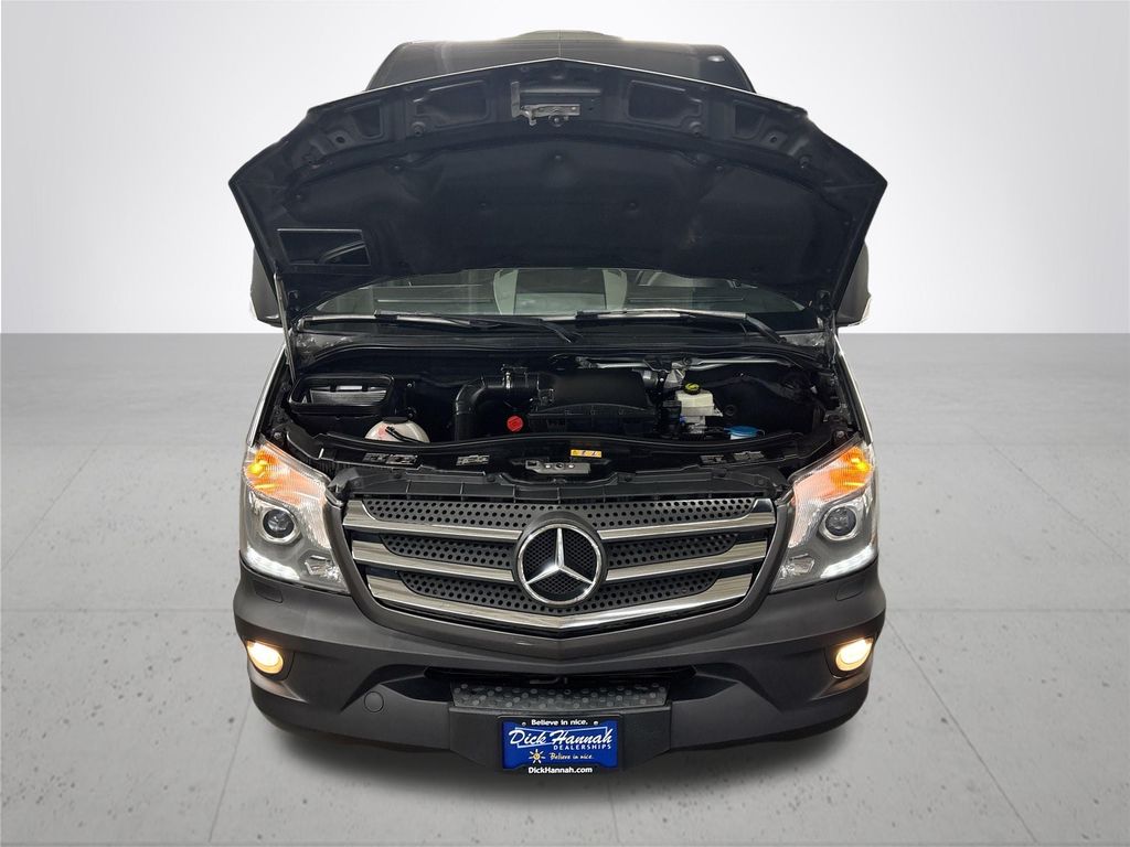 2015 Mercedes-Benz Sprinter 2500 Passenger 170 WB