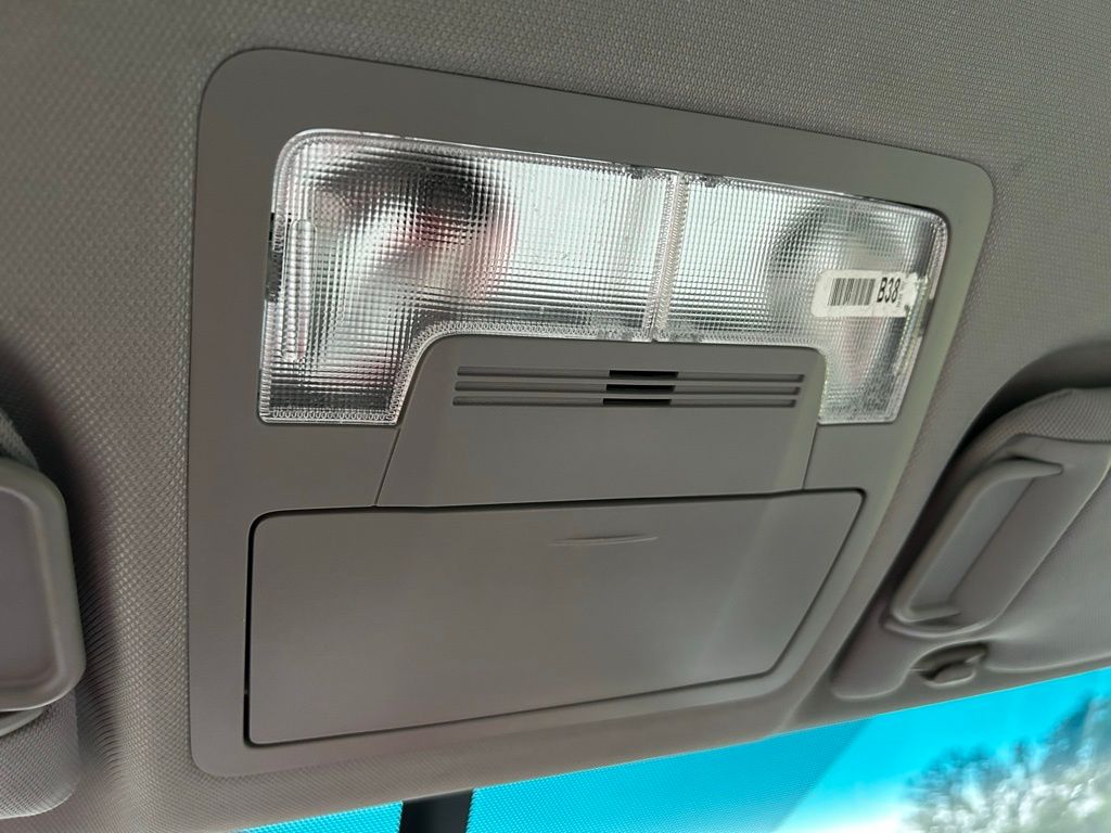 Thumbnail: 2017 Toyota Camry - 28