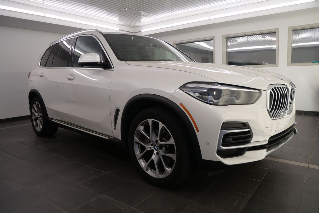 2023 BMW X5 sDrive40i 8