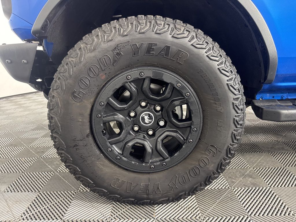 Thumbnail: 2022 Ford Bronco - 11