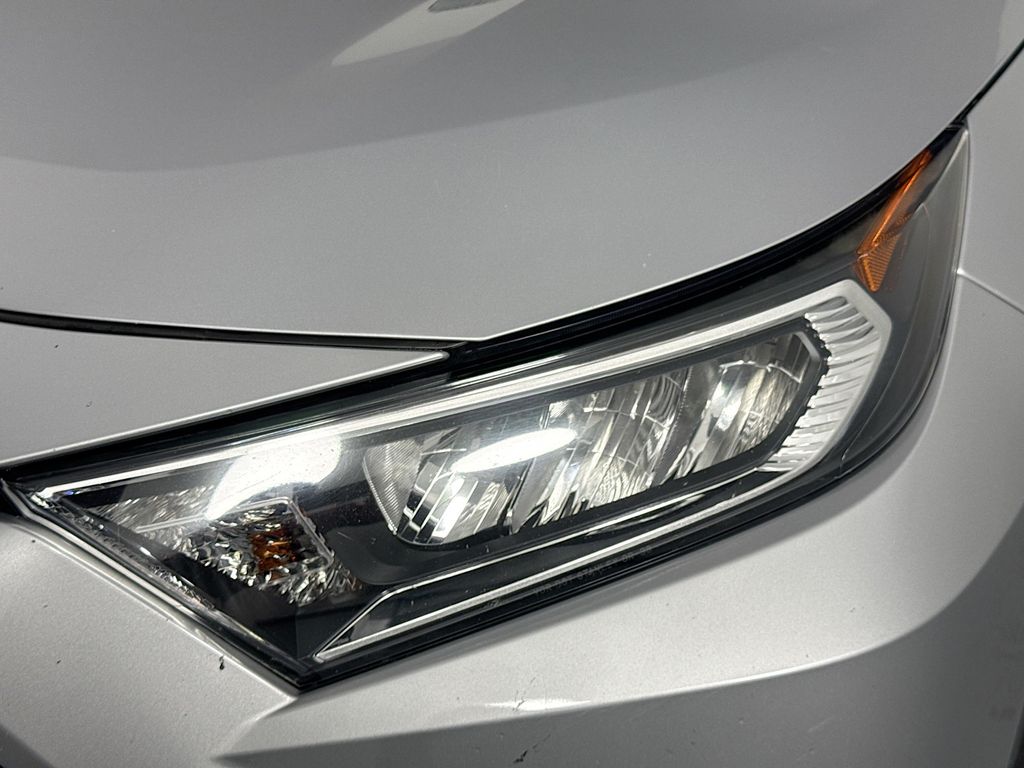 Used Car 2019 Toyota Rav4  Xle For Sale Under $20,000 In Austin, Texas