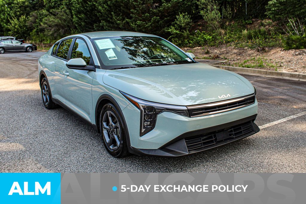 Used 2025 Gray Kia LXS image 4