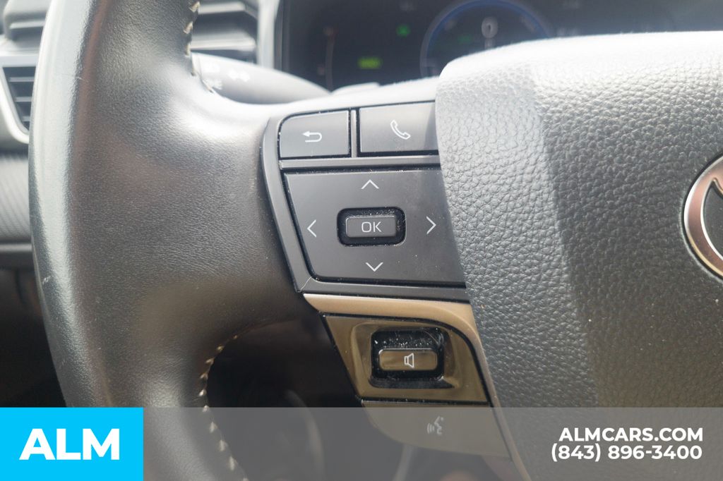 Used 2025 Heavy Metal Toyota SE image 11
