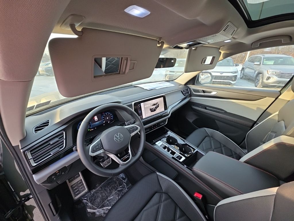 2026 Volkswagen Atlas 2.0T Peak Edition Green at Sutliff Volkswagen