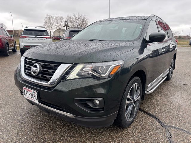 View vehicle photo 7