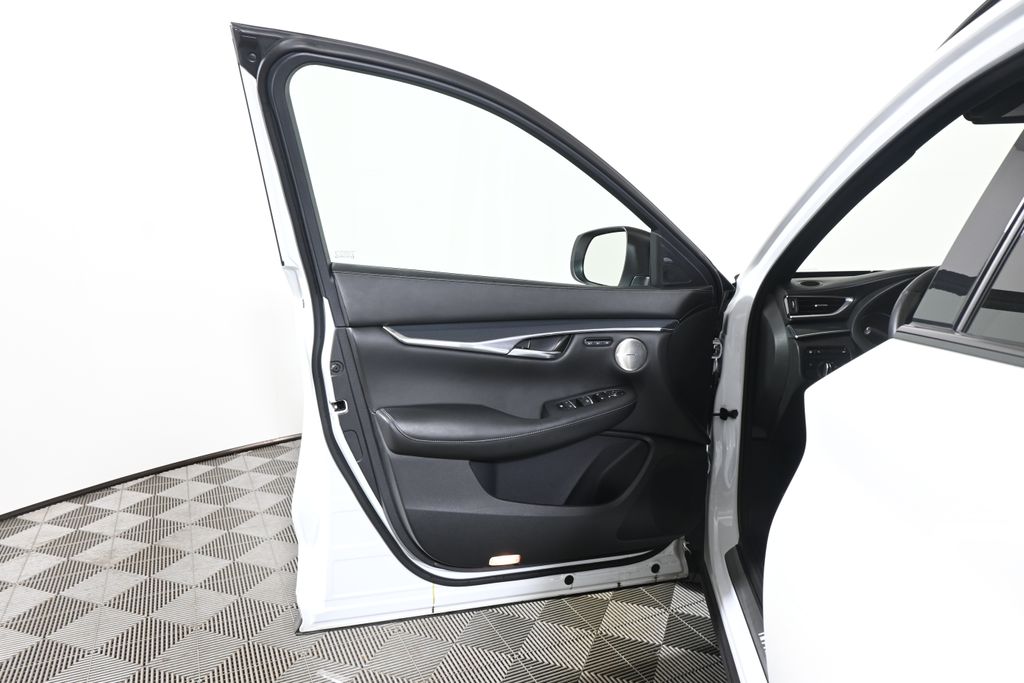 Thumbnail: 2023 INFINITI QX50 - 31