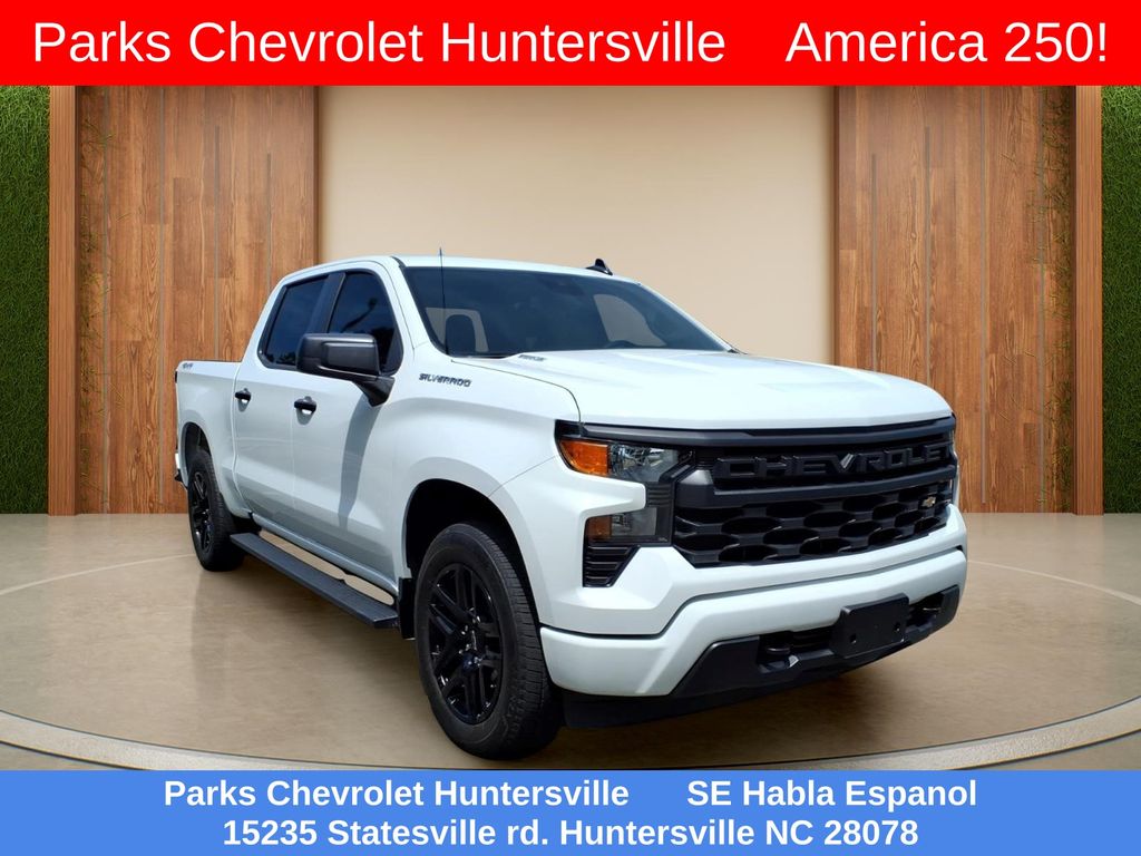 Summit White 2025 Chevrolet Silverado 1500 Pickup Truck Four-Wheel Drive 8-Speed Automatic