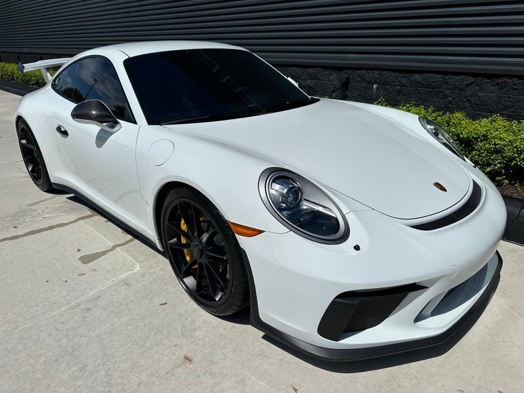 Thumbnail: 2018 Porsche 911 - 11