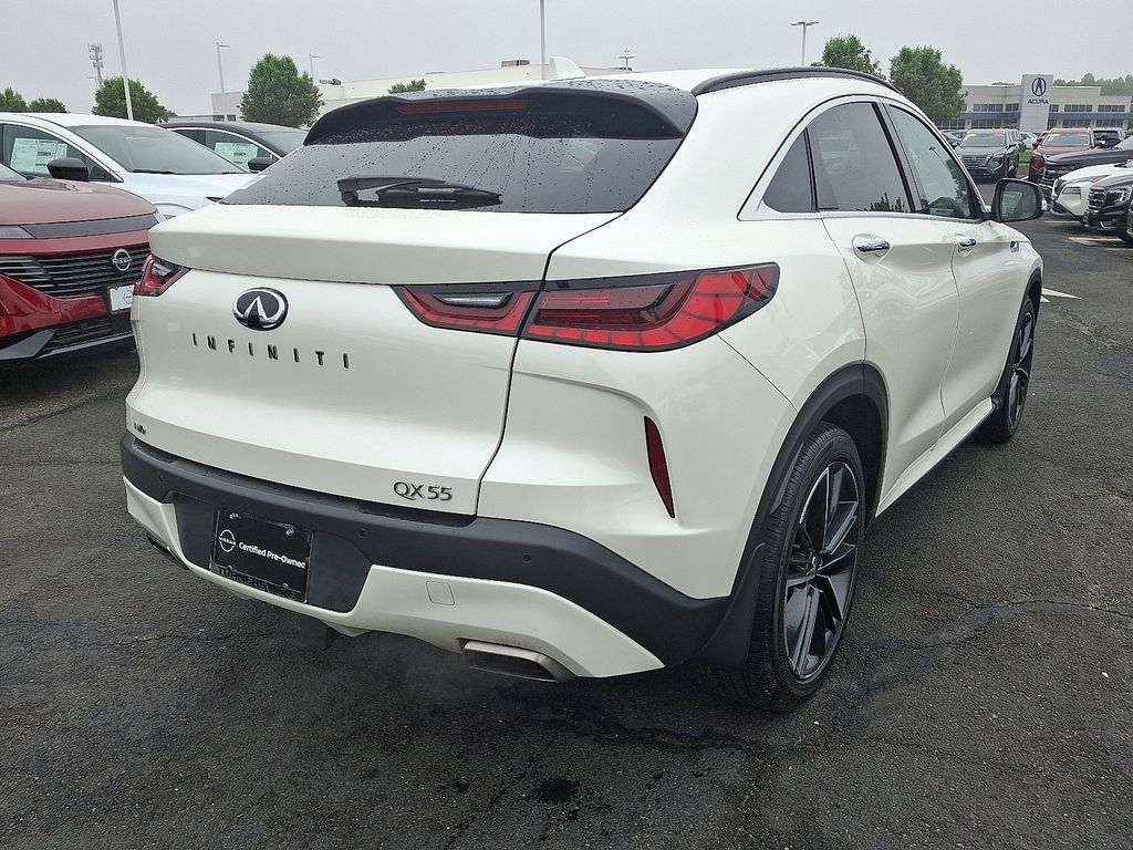 2022 INFINITI QX55 Luxe 6