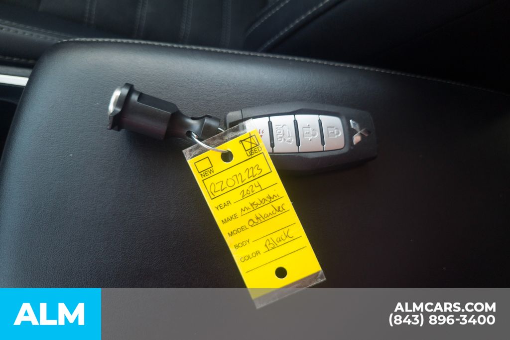 Used 2024 Black Mitsubishi SE image 16