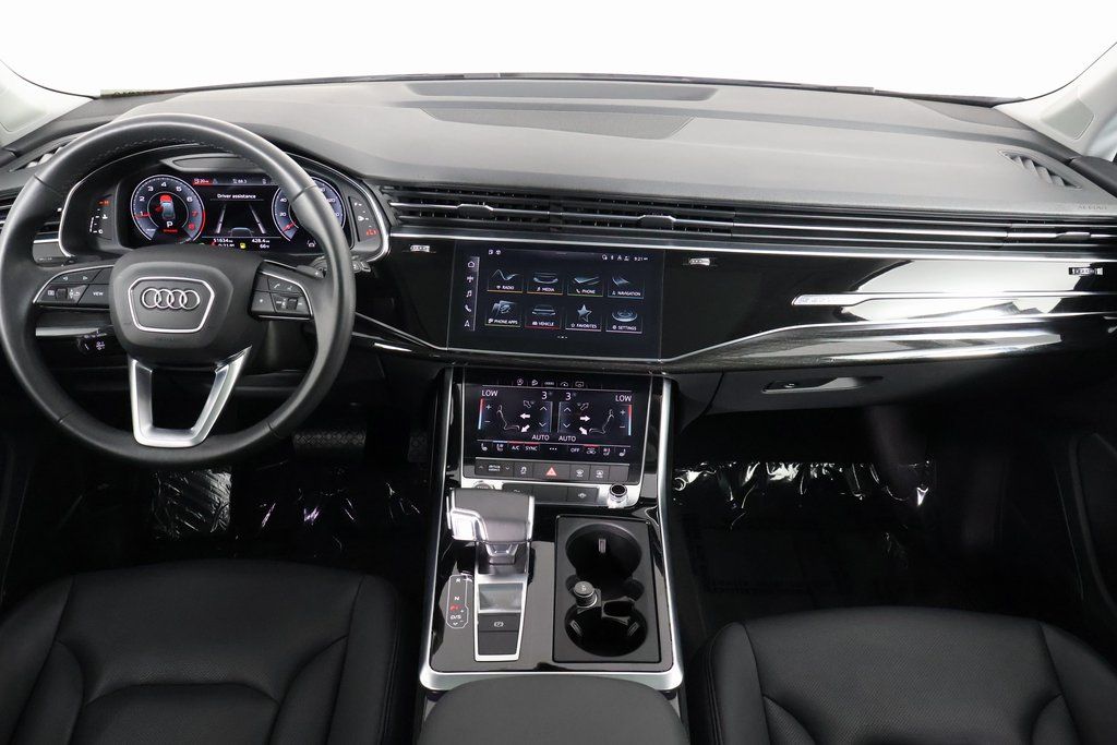 Thumbnail: 2021 Audi Q7 - 8