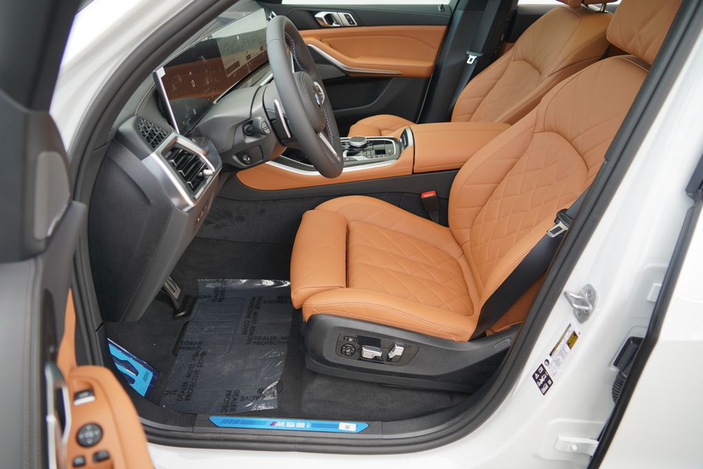 Thumbnail: 2026 BMW X5 - 9
