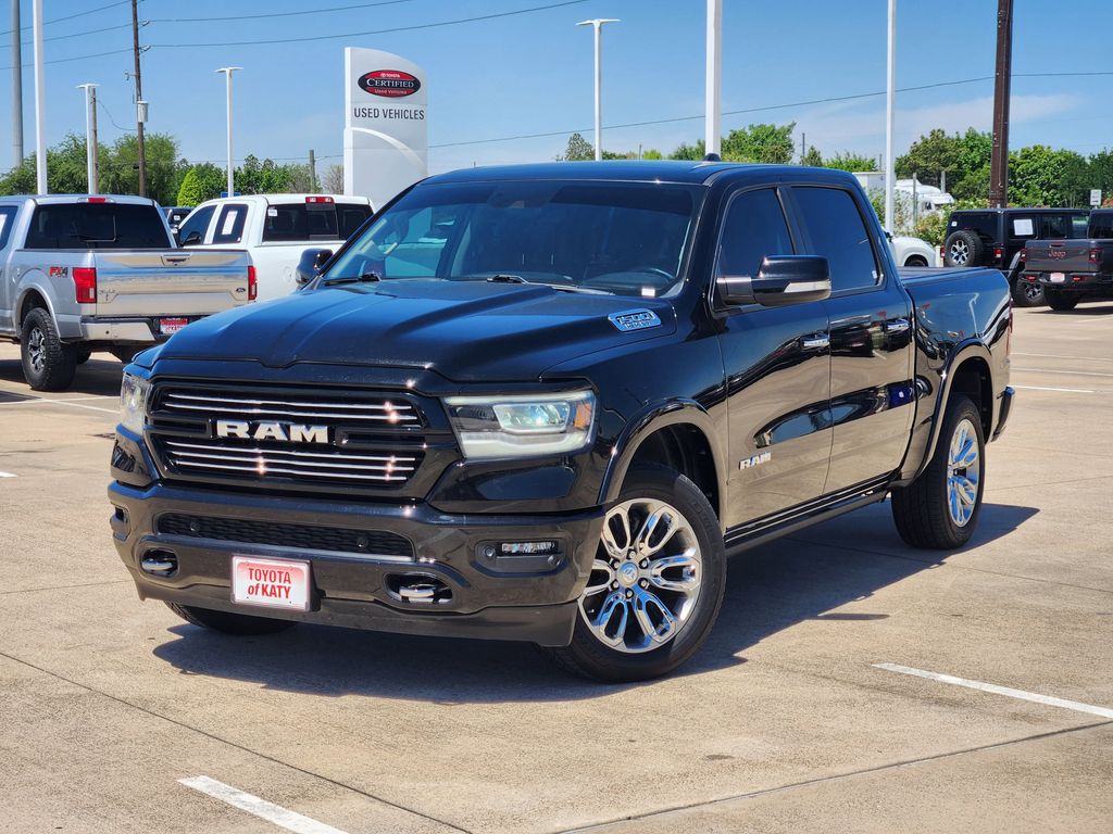 Diamond Black Crystal Pearlcoat 2022 RAM 1500 Laramie Crew Cab 4WD Pickup Truck Four-Wheel Drive 8-Speed Automatic