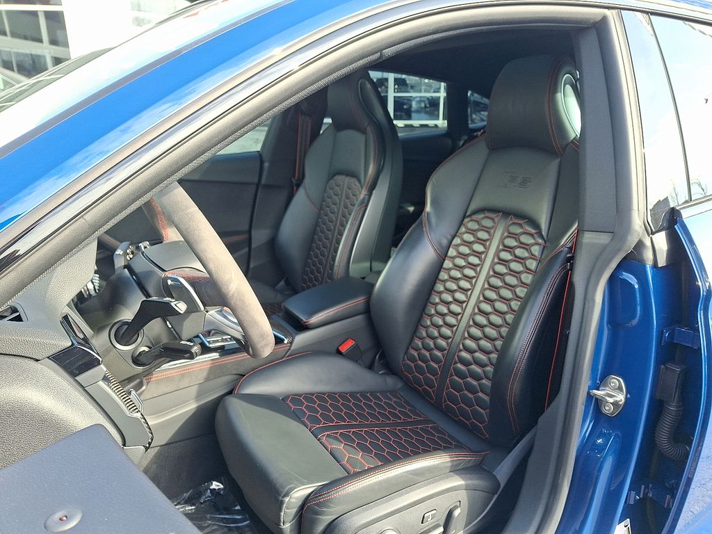 Thumbnail: 2023 Audi RS 5 - 13