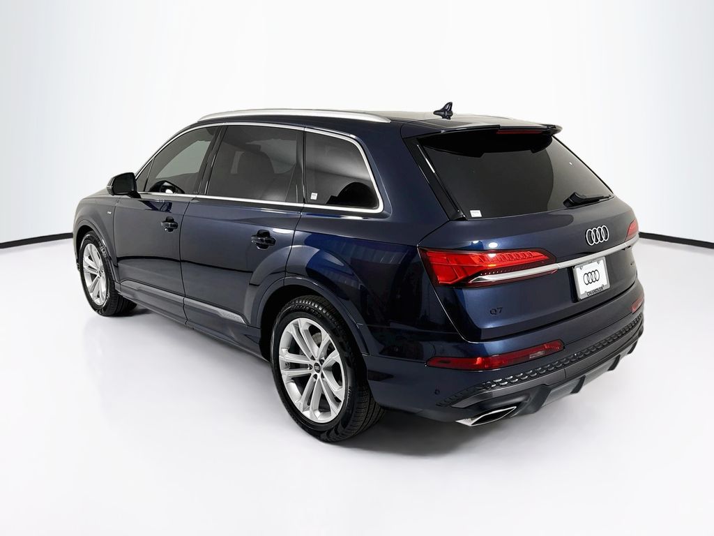 Thumbnail: 2026 Audi Q7 - 7