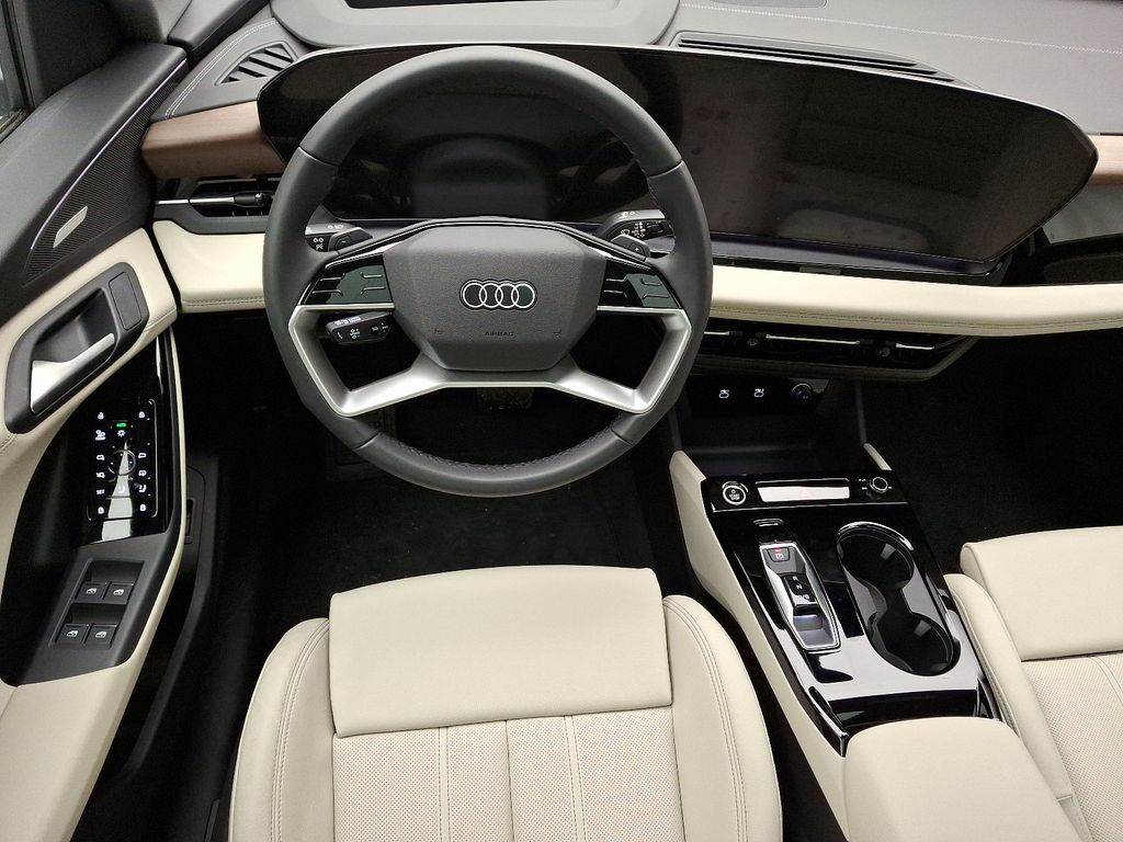 2025 Audi e-tron Premium 7