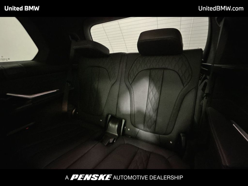Thumbnail: 2024 BMW X7 - 22