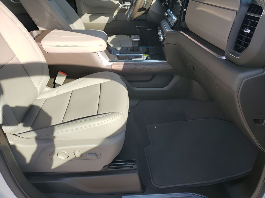 New 2026 White GMC SLT image 15