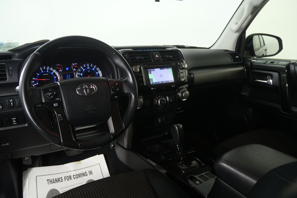 Thumbnail: 2014 Toyota 4Runner - 18