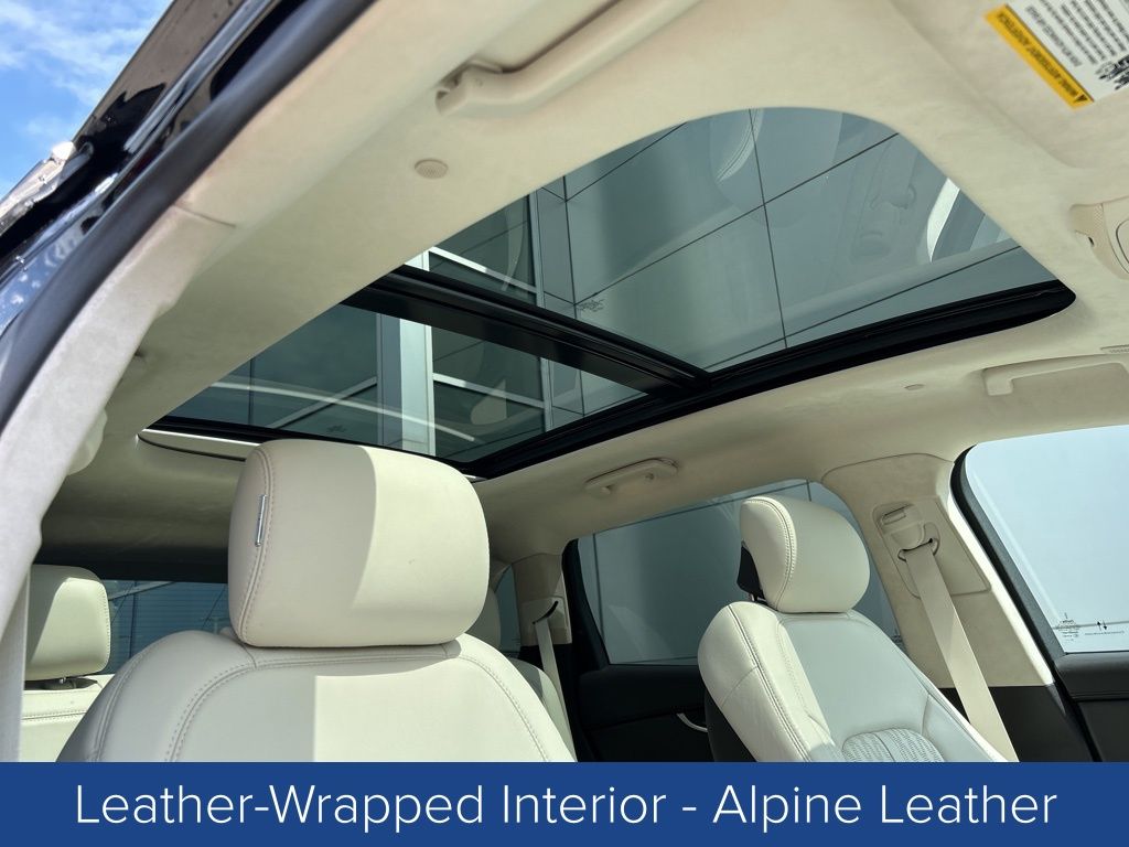 2022 Lincoln Nautilus Black Label