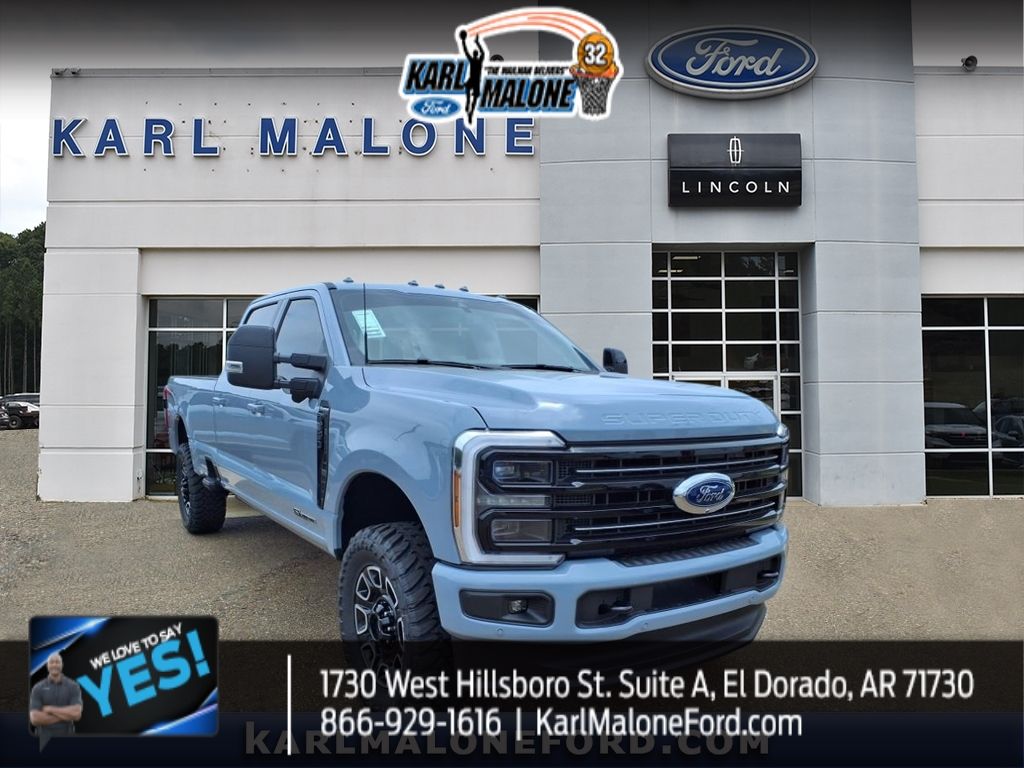 2025 Ford F-350 Super Duty Platinum Crew Cab 4WD