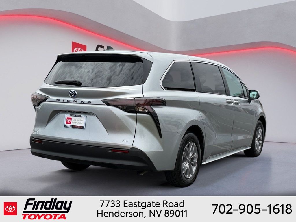 Used 2025 Toyota Sienna Van