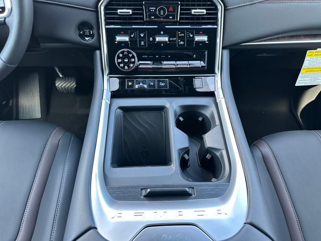 2025 Nissan Armada SL photo