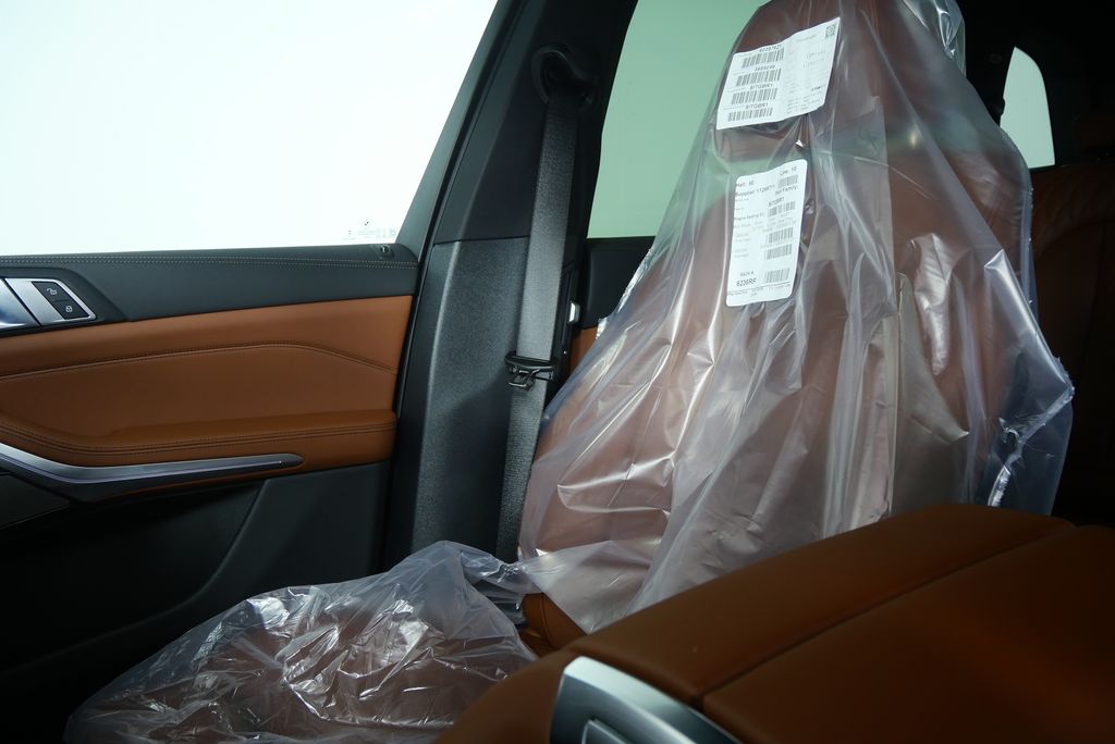 Thumbnail: 2026 BMW X5 - 23