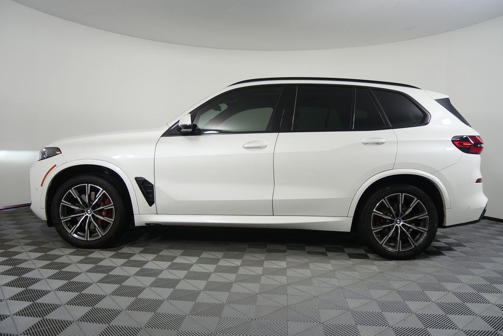 Thumbnail: 2024 BMW X5 - 6