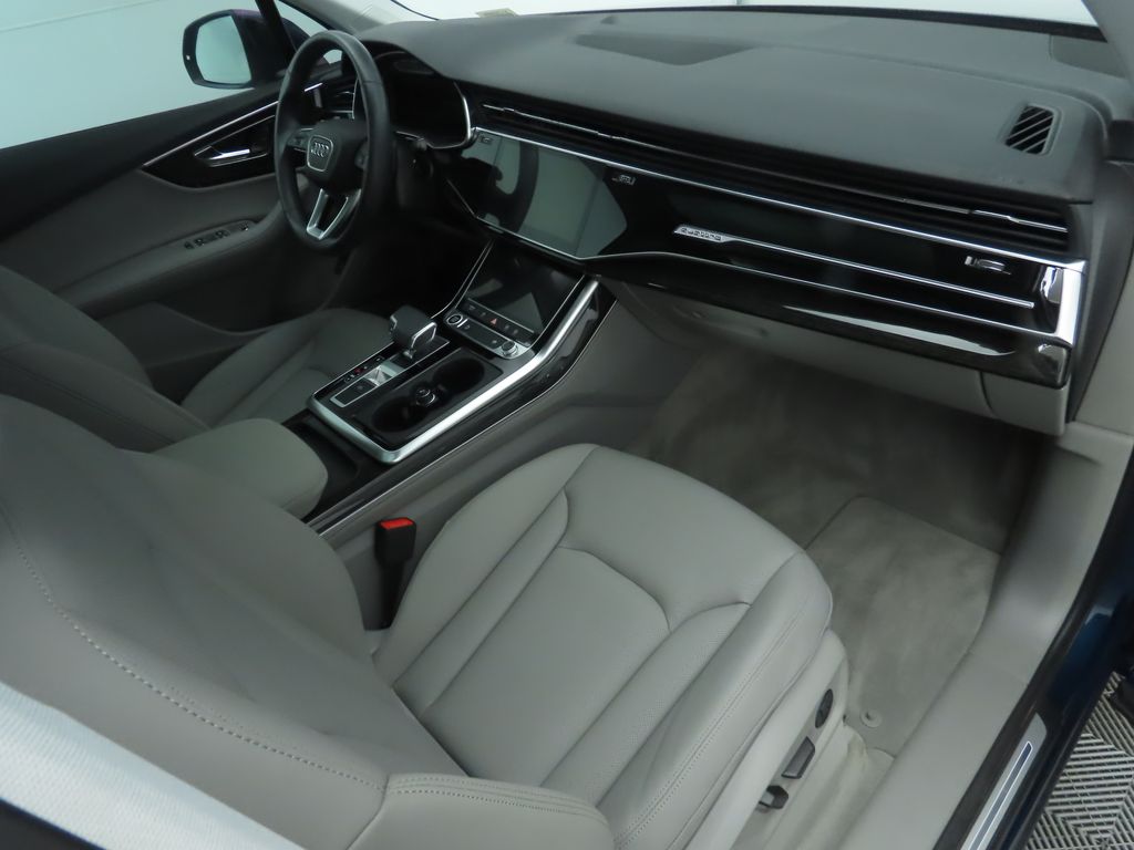 Thumbnail: 2022 Audi Q7 - 18