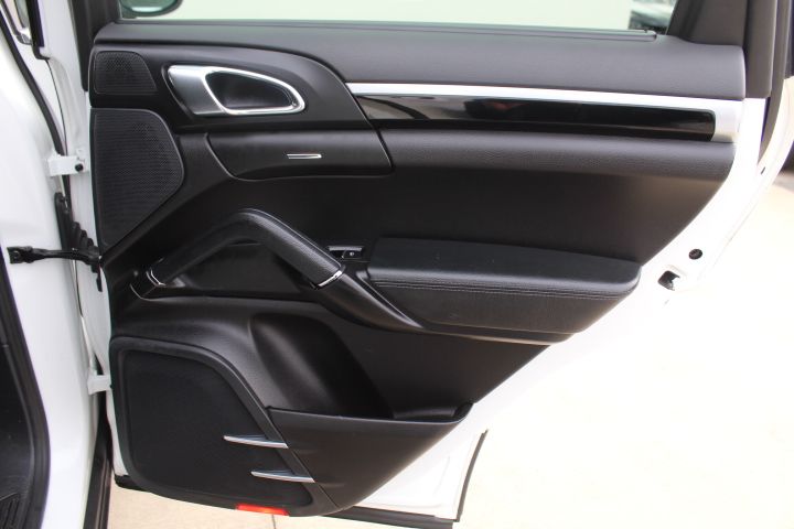 Used Car 2014 Porsche Cayenne  Base For Sale Under $15,000 In Georgetown, Texas