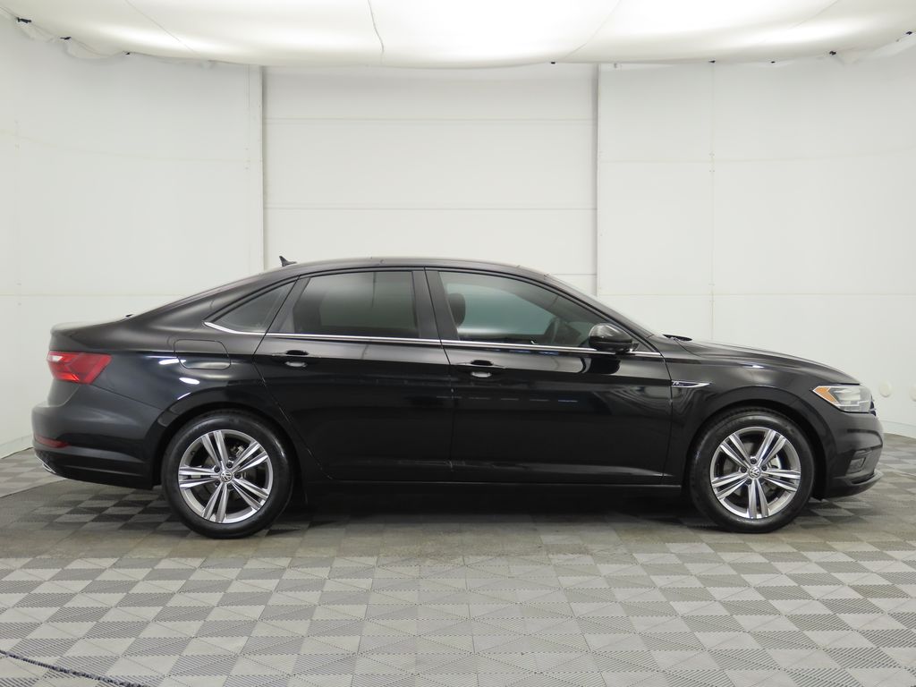 2021 Volkswagen Jetta R-Line 5