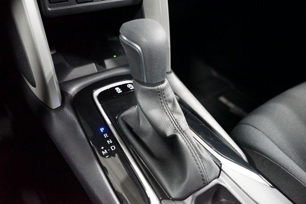 Thumbnail: 2025 Toyota Corolla Cross - 21