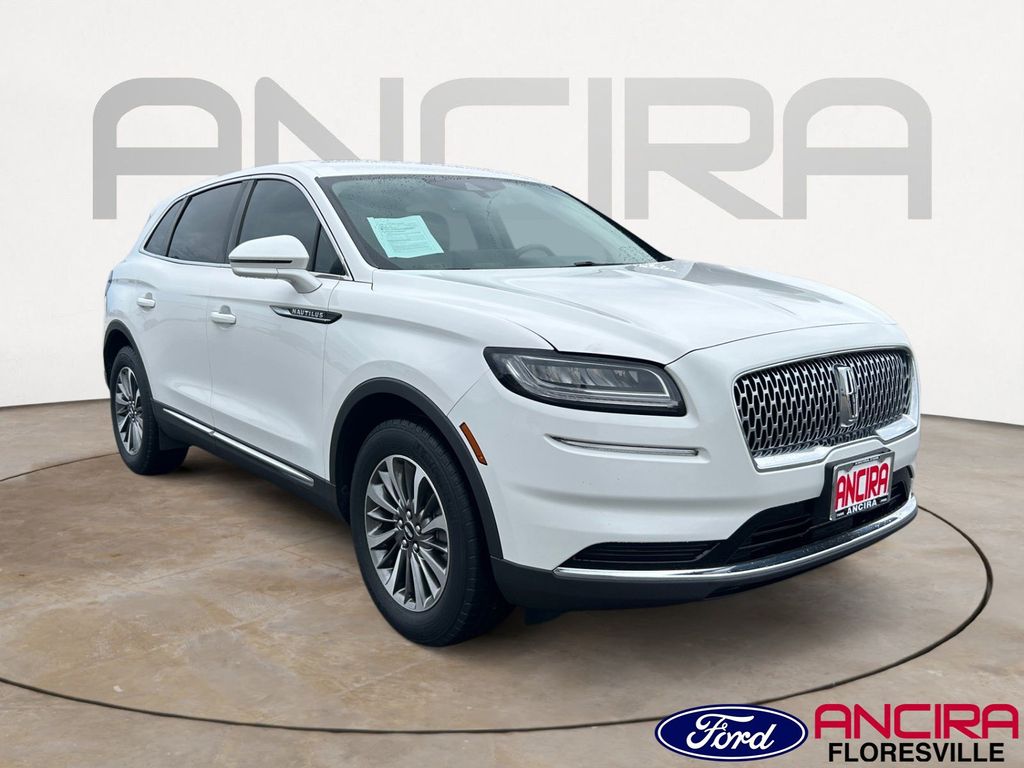 Used Car 2022 Lincoln Nautilus  Standard For Sale Under $30,000 In Floresville, Texas