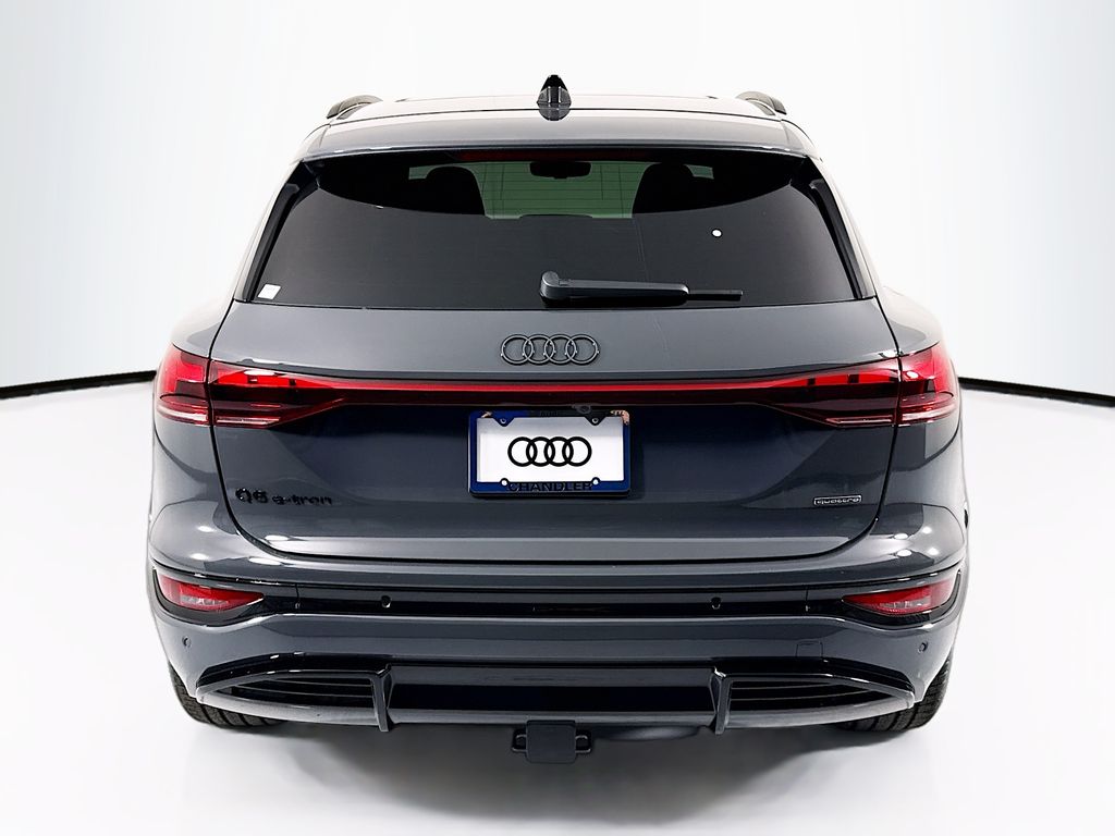 Thumbnail: 2027 Audi Q6 e-tron - 6