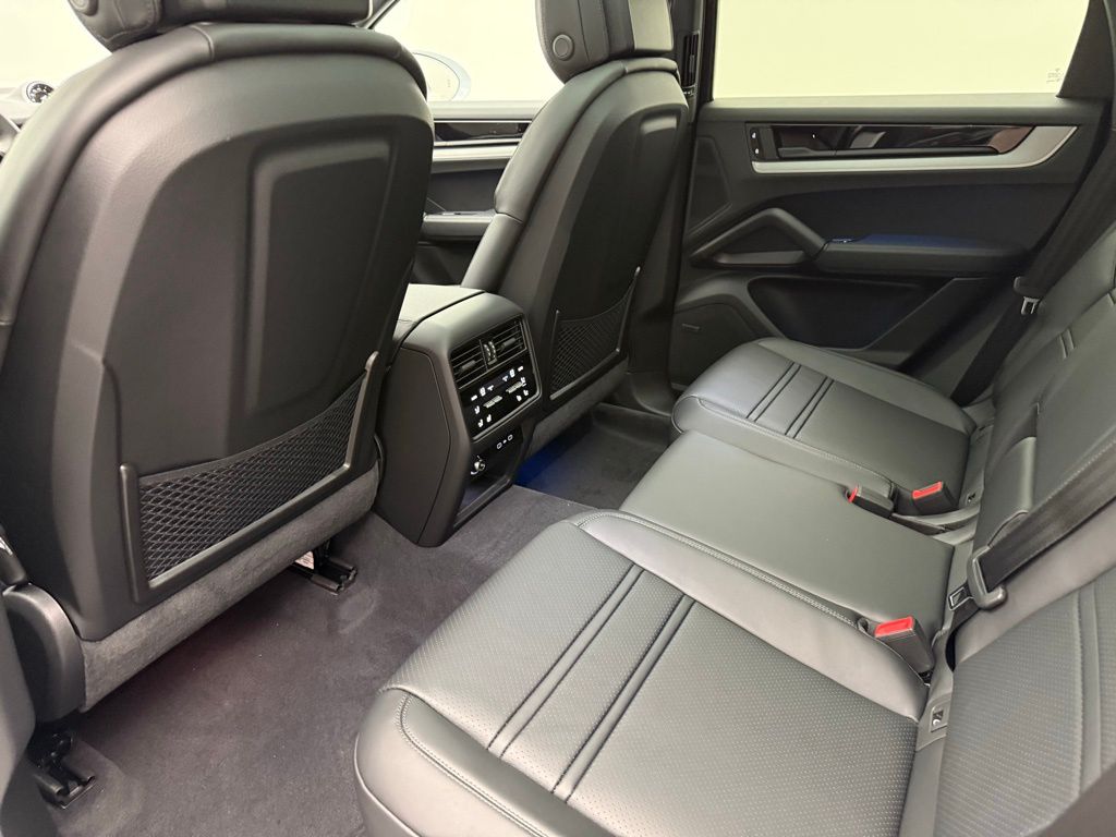 Thumbnail: 2026 Porsche  - 26