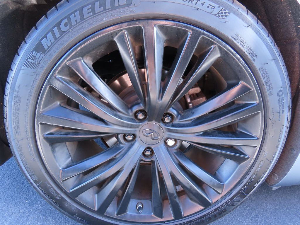 Thumbnail: 2017 INFINITI Q60 - 17