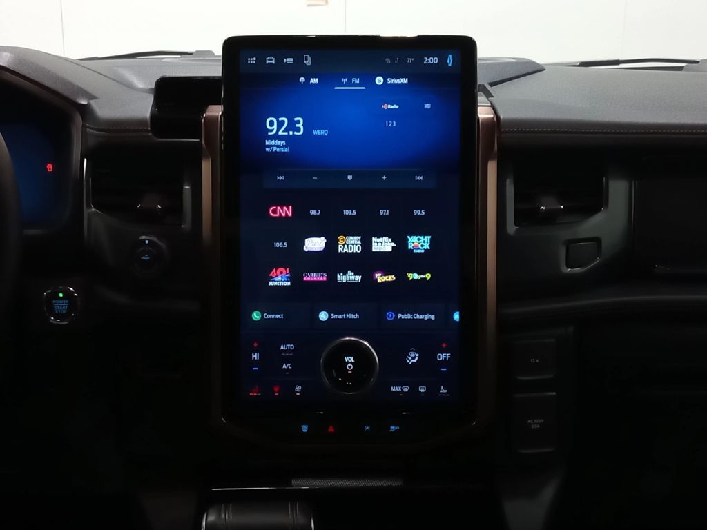 2024 Ford F-150 Lightning LARIAT