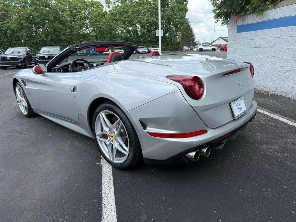 Thumbnail: 2017 Ferrari California - 3