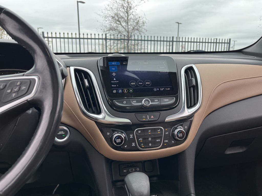 Thumbnail: 2022 Chevrolet Equinox - 17