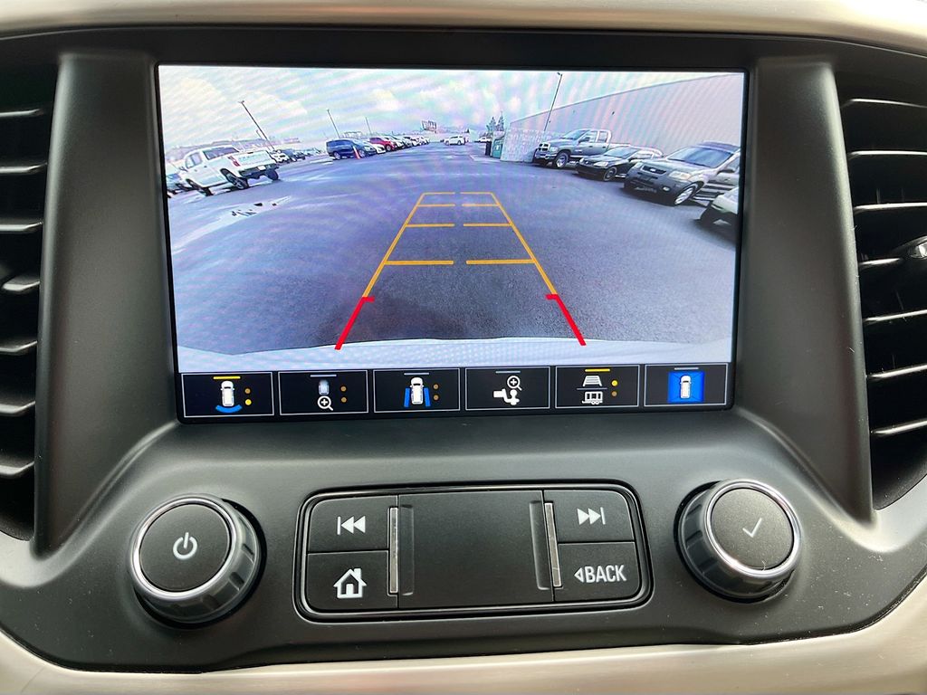 Used 2023 White GMC Denali image 14